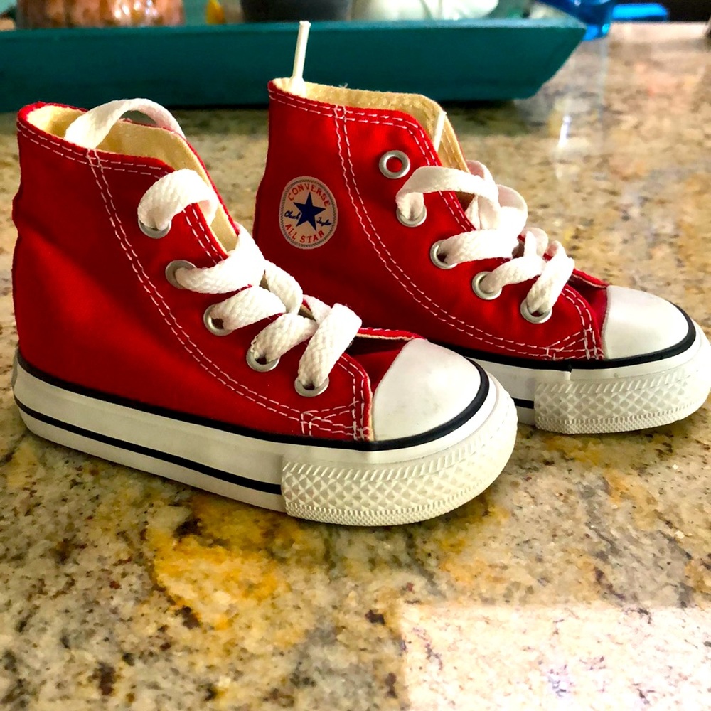 Converse All Star kids size 4 high top